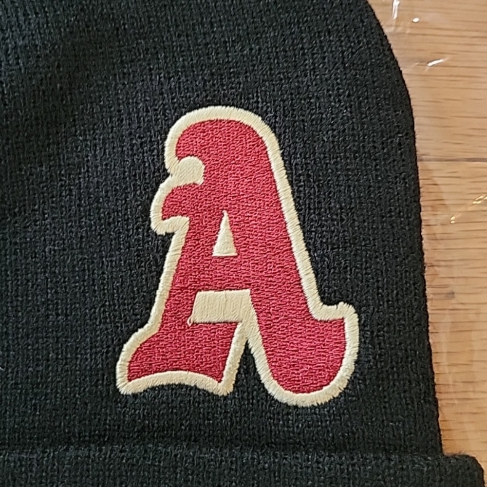 NIP Fishing Skull Cap Embroidered - Picture 7 of 7